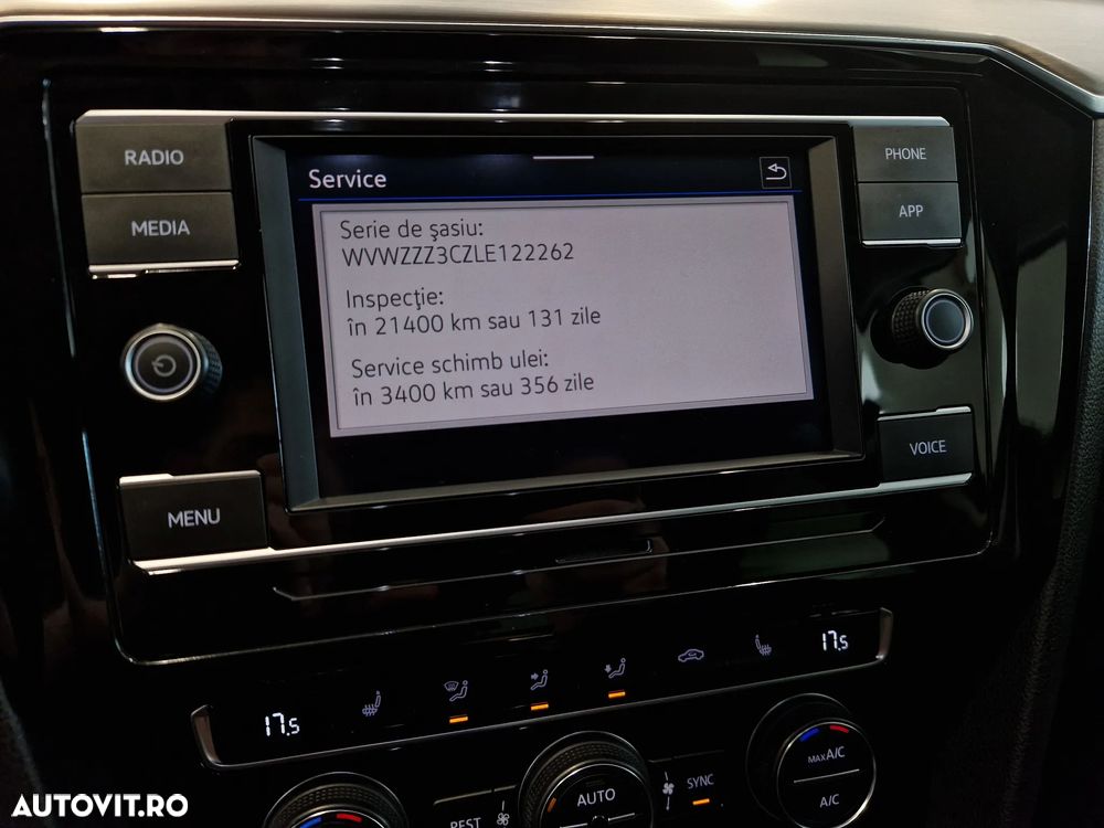 Volkswagen Passat 2.0 TDI DSG Highline - 26