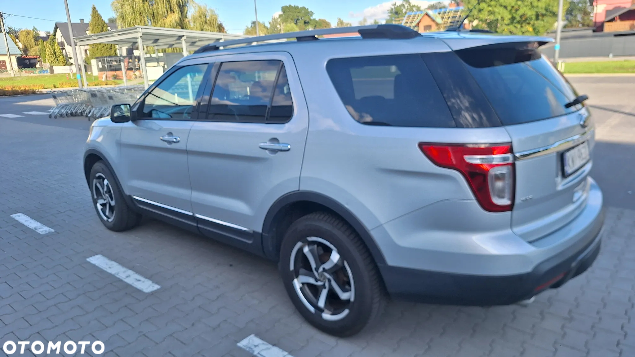 Ford Explorer - 4