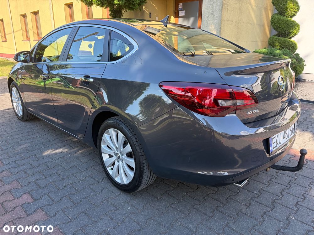 Opel Astra 1.4 Turbo - 13