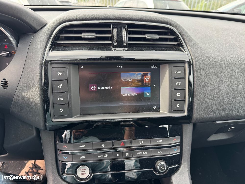 Jaguar F-Pace 2.0 i4D Pure - 18
