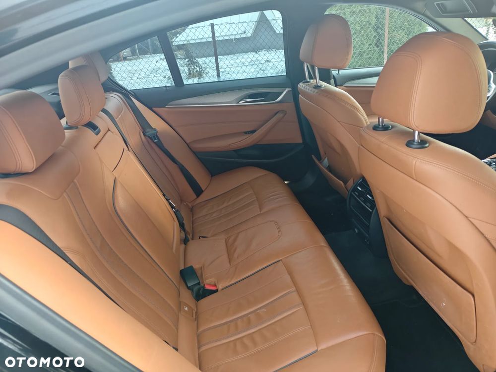 BMW Seria 5 520d xDrive M Sport sport - 15