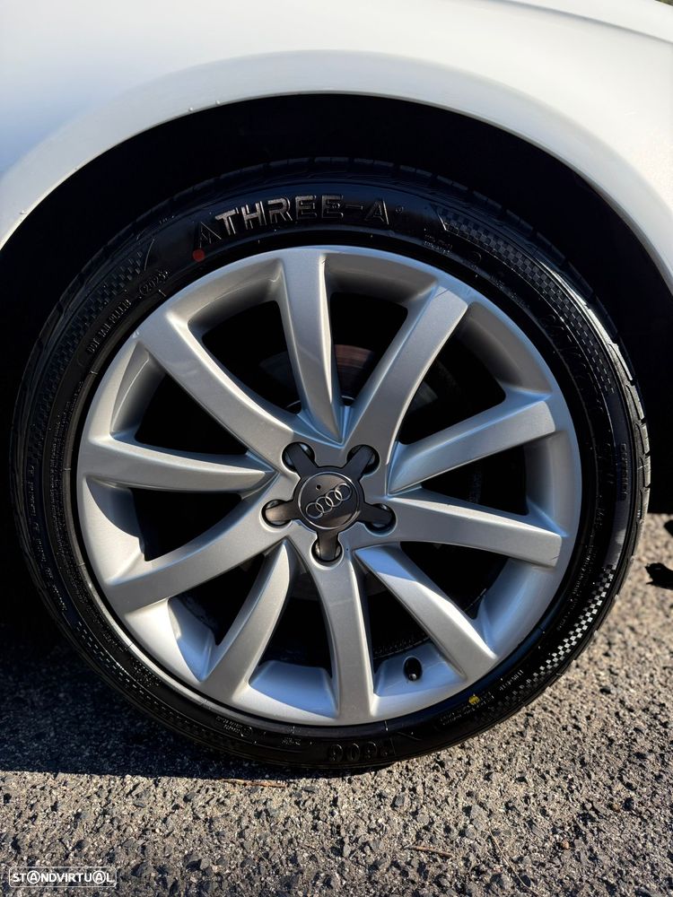 Audi A4 Avant 2.0 TDI S-line - 15