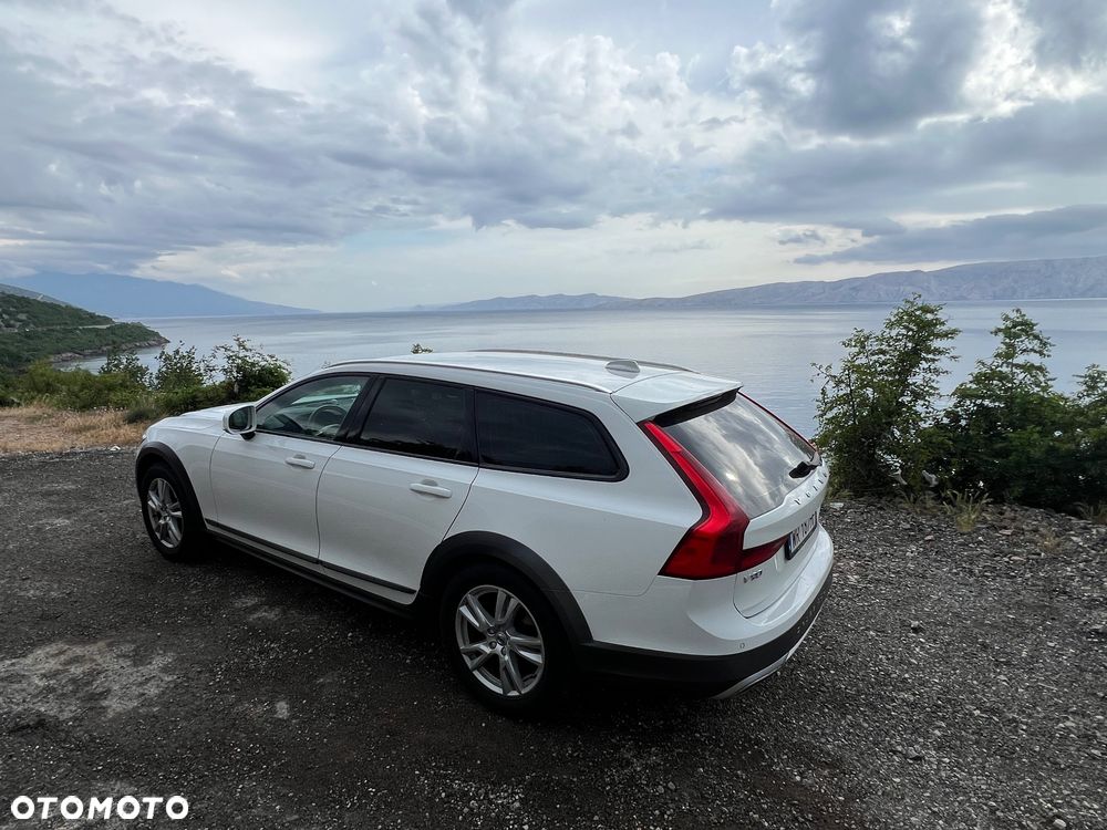 Volvo V90 Cross Country D4 AWD - 31