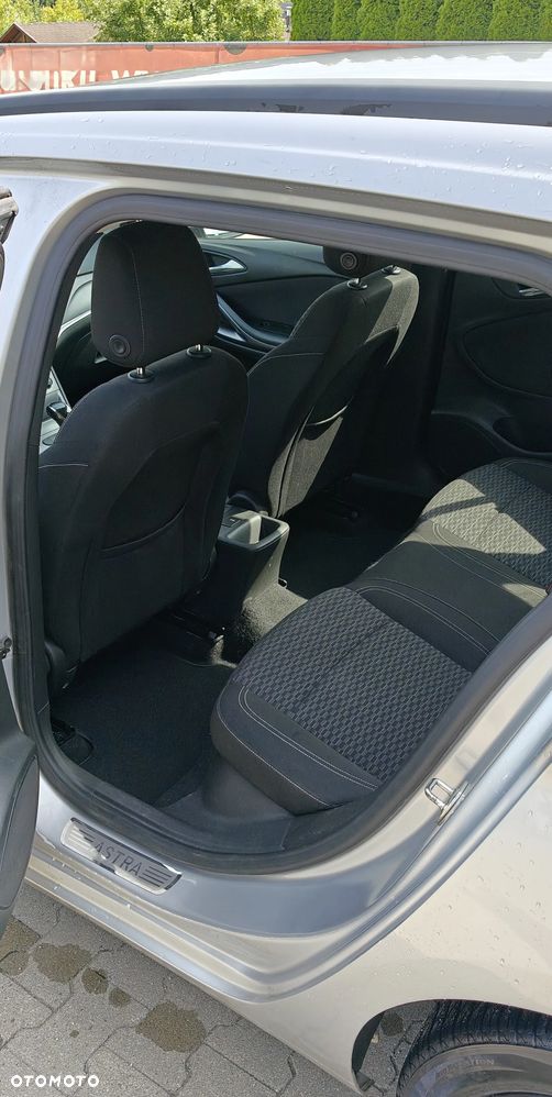 Opel Astra 1.6 CDTI Enjoy - 12