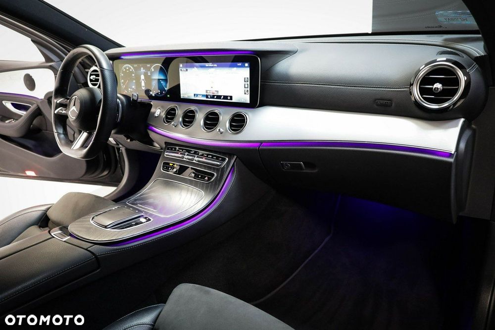 Mercedes-Benz Klasa E - 23