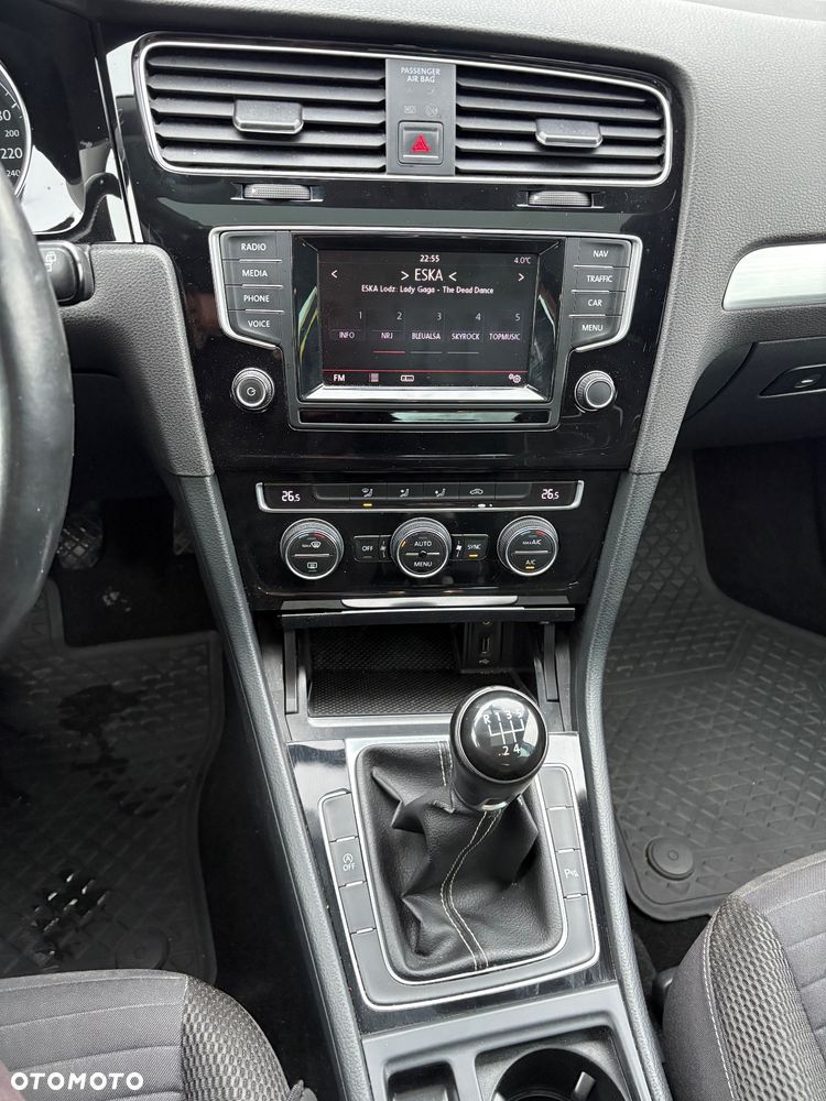 Volkswagen Golf 1.6 TDI BlueMotion Technology Cup - 22