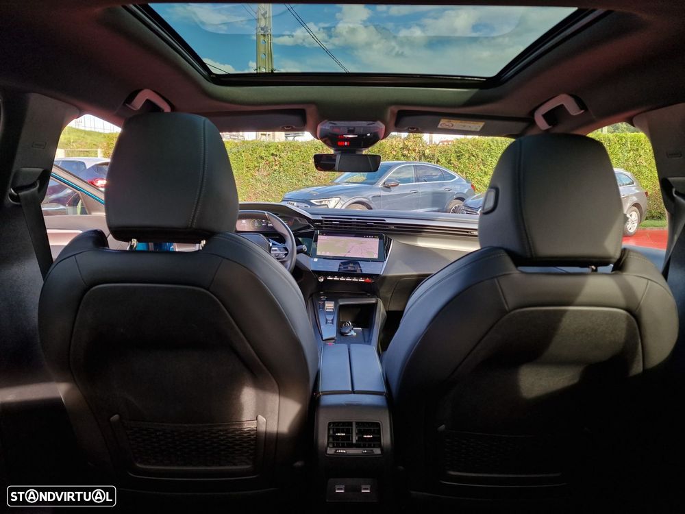 Peugeot 408 Plug-In Hybrid 225 e-EAT8 GT - 8