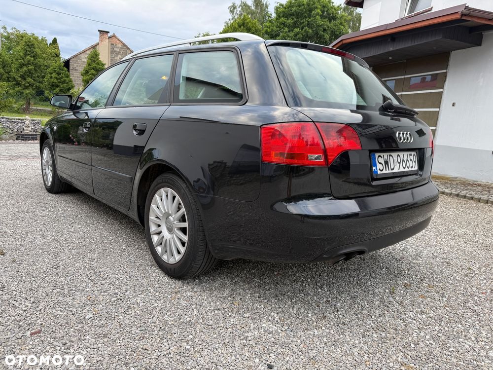 Audi A4 Avant 2.0 TDI - 11