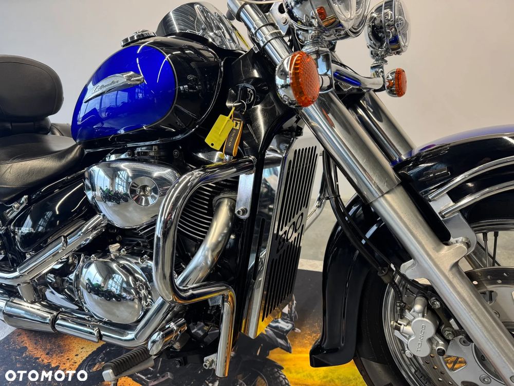 Suzuki Intruder - 8