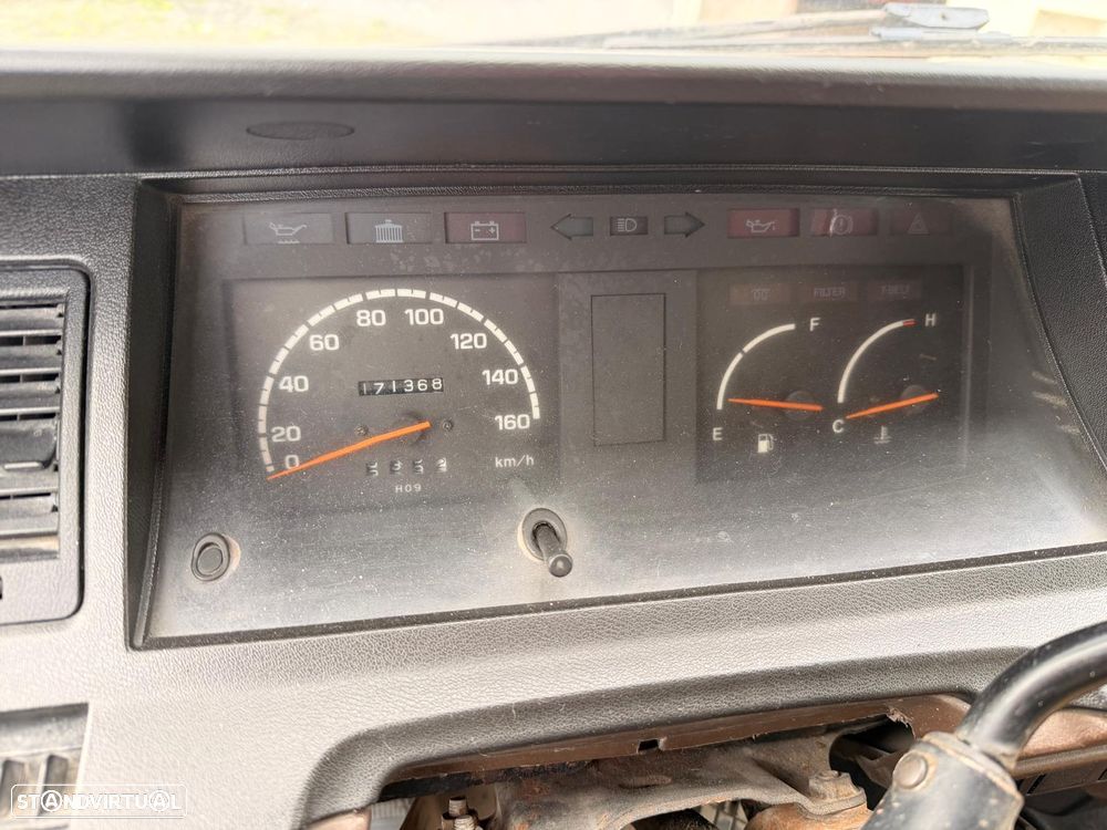 Toyota HiAce - 11