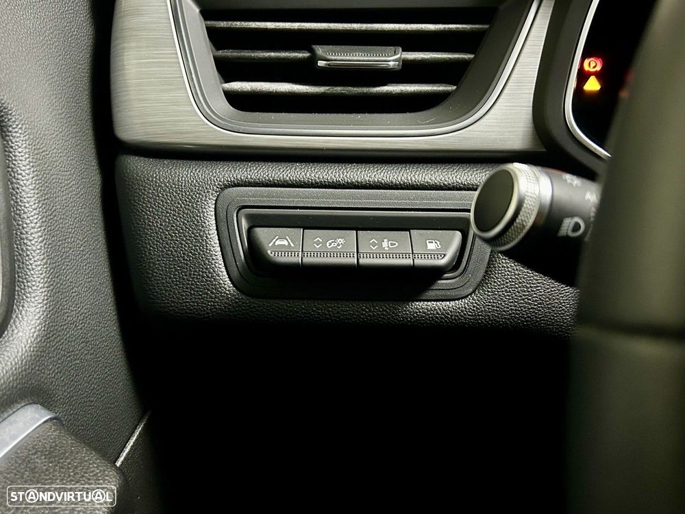 Renault Captur E-TECH 160 INTENS - 14