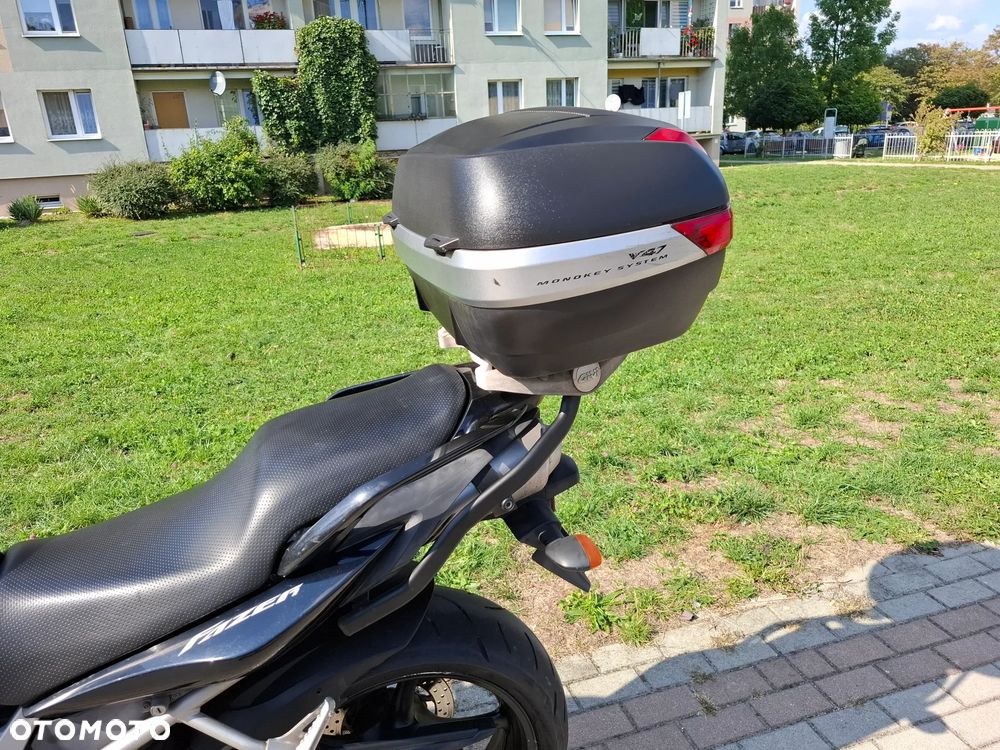 Yamaha FZ6 - 11