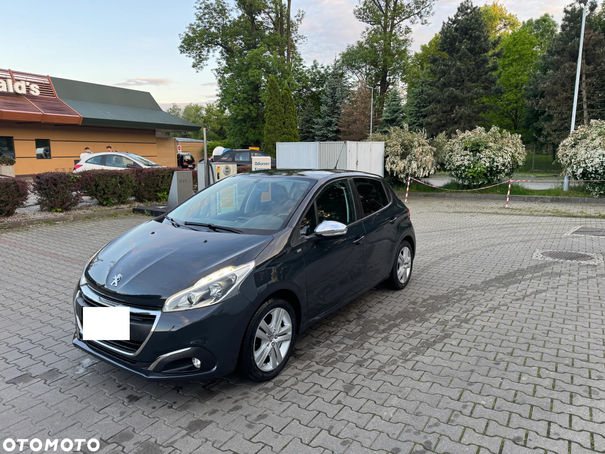 Peugeot 208 1.2 PureTech Style - 9