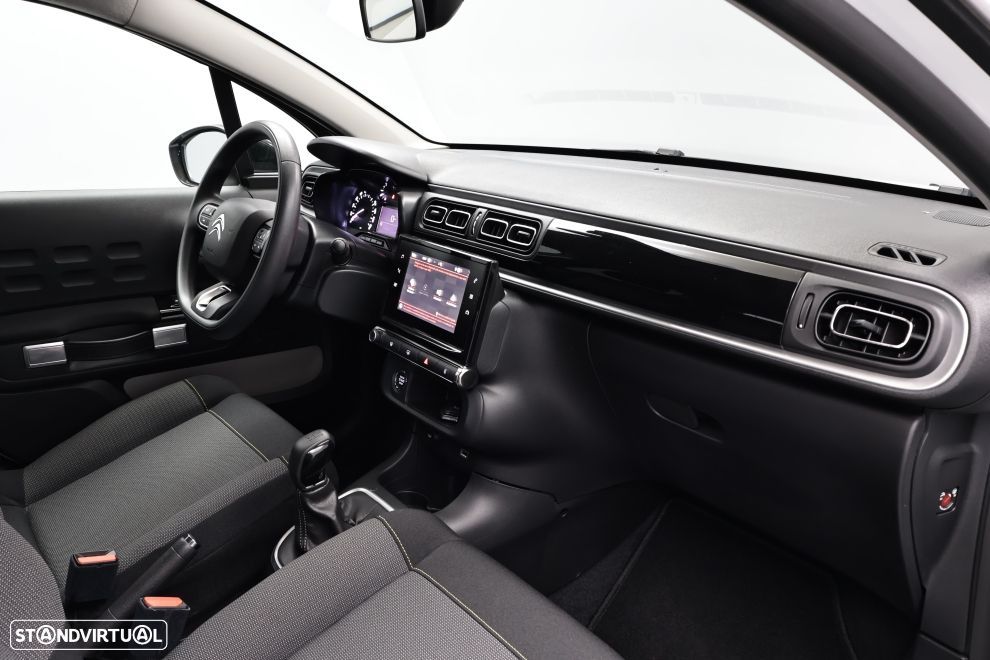 Citroën C3 1.2 PureTech Shine - 21