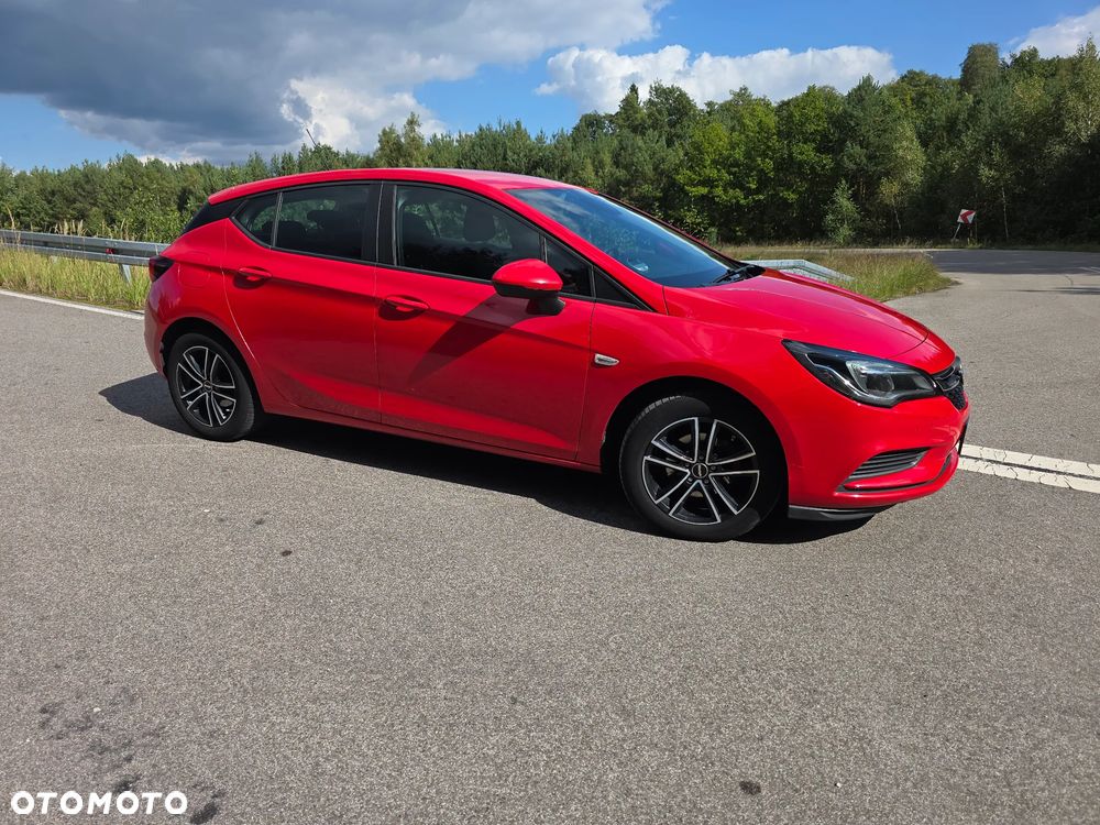 Opel Astra 1.4 T Dynamic S&S - 4