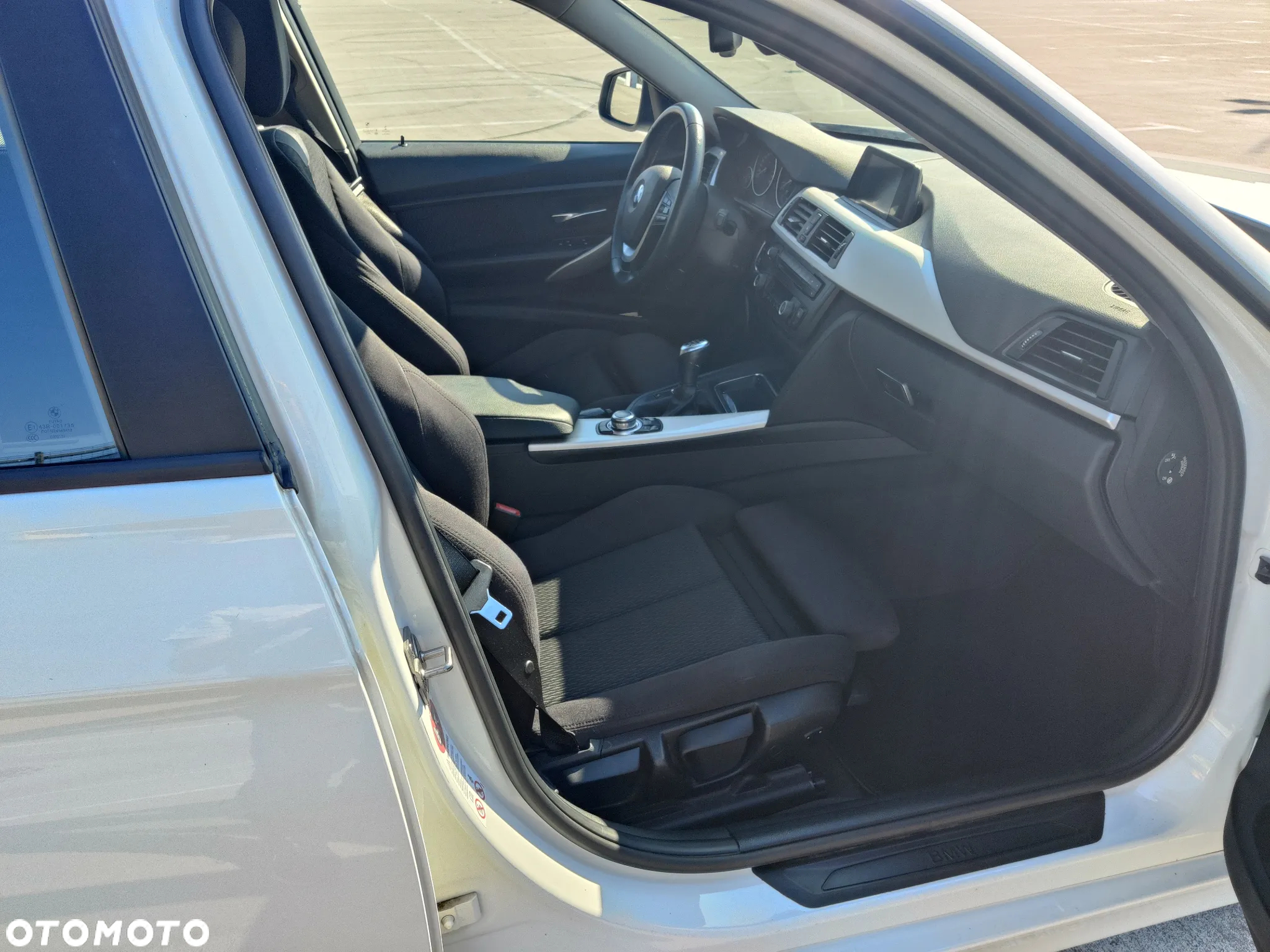 BMW Seria 3 316d Luxury Line EU6 - 23