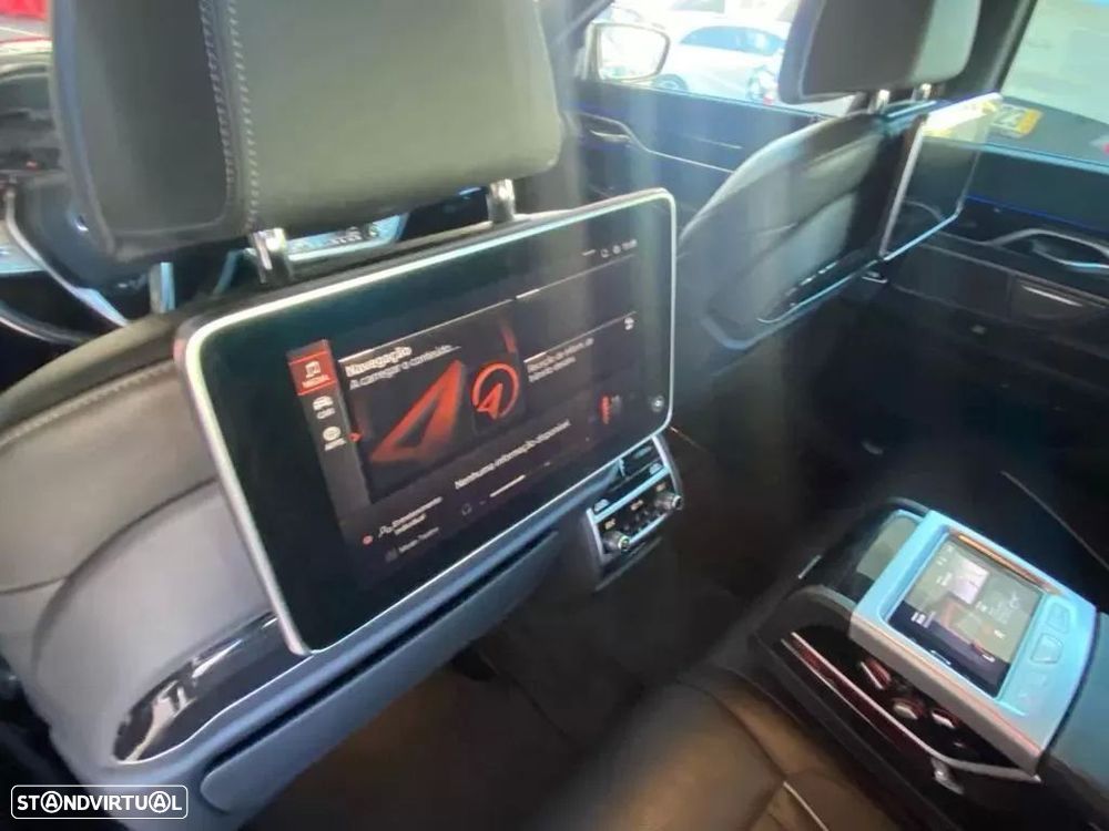 BMW 740 d xDrive Pack M Auto - 53