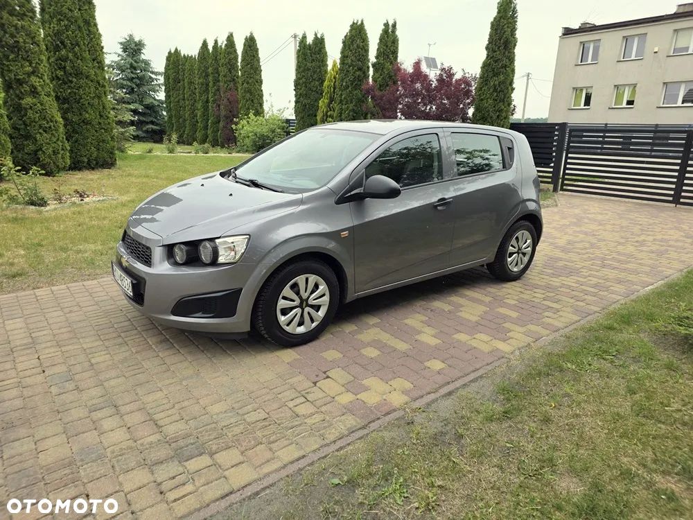 Chevrolet Aveo 1.2 LS - 10