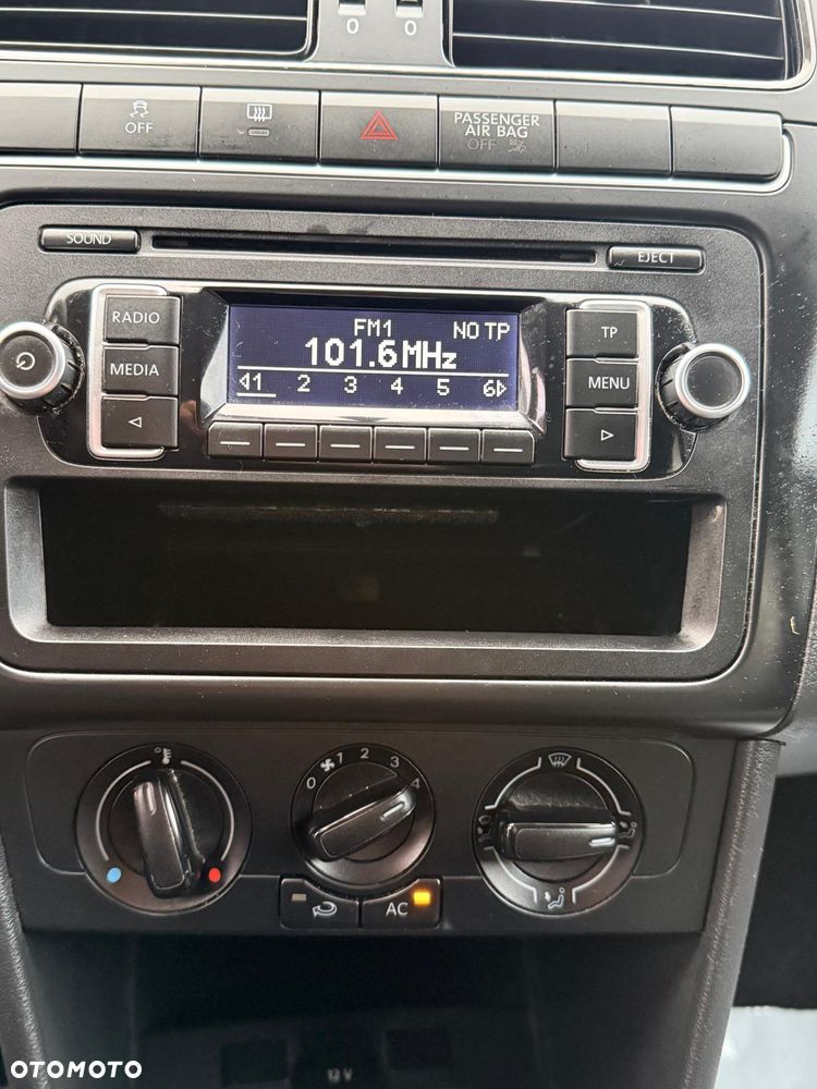 Volkswagen Polo 1.2 Team - 23