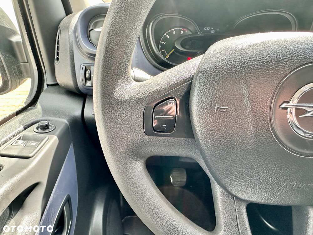 Opel VIVARO L2H1 / - 16