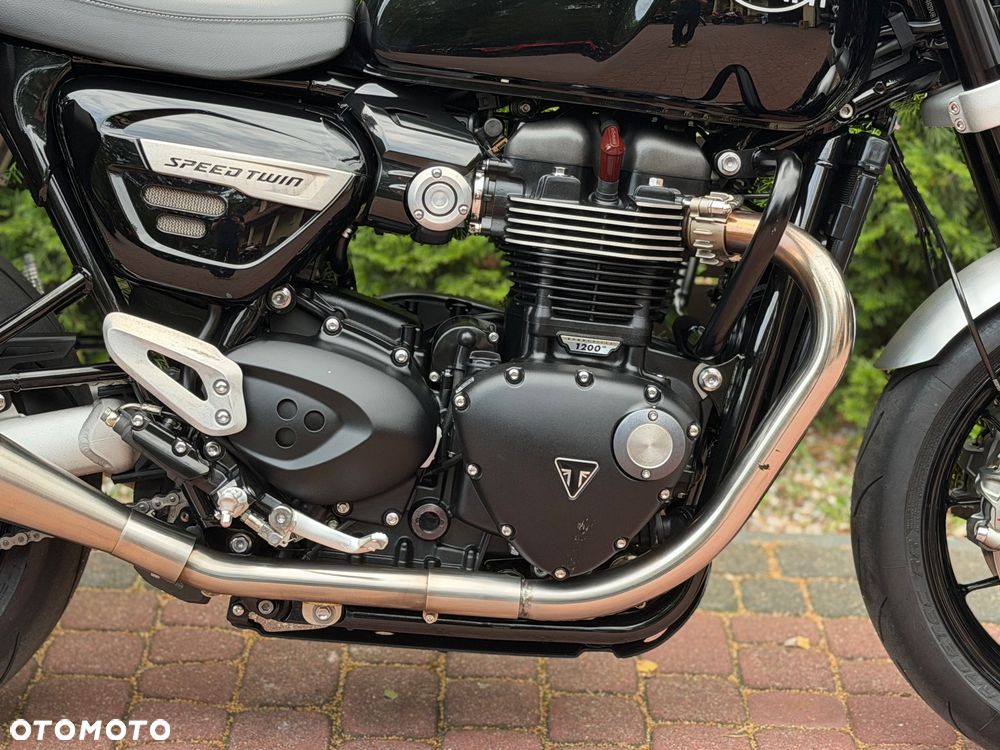Triumph Speed Twin - 13