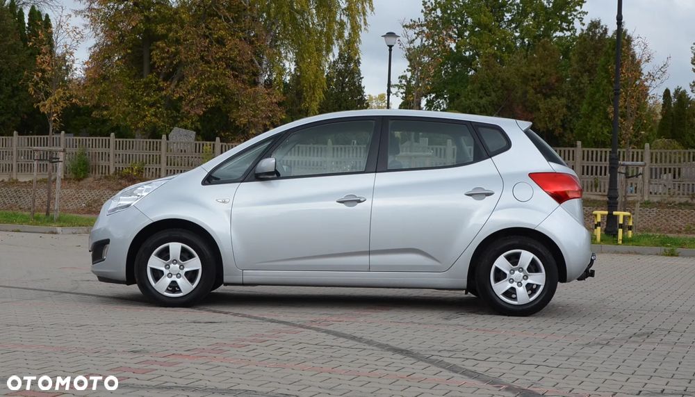 Kia Venga - 4