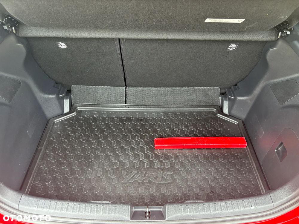 Toyota Yaris 1.5 Executive - 19