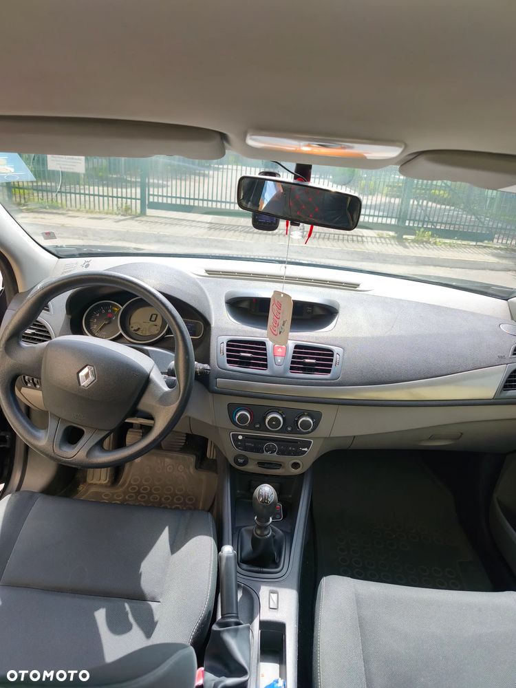 Renault Megane 1.6 16V 110 Dynamique - 11