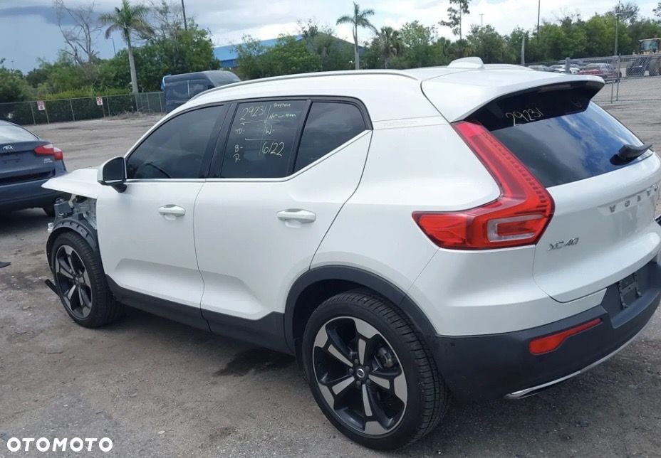 Volvo XC 40 T5 AWD Inscription - 2
