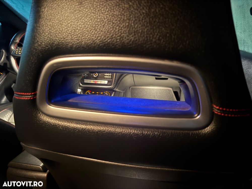 Mercedes-Benz A 180 d 7G-DCT AMG Line - 14