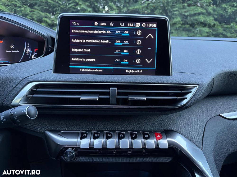 Peugeot 3008 1.5 BlueHDI 130 S&S EAT8 Allure - 29