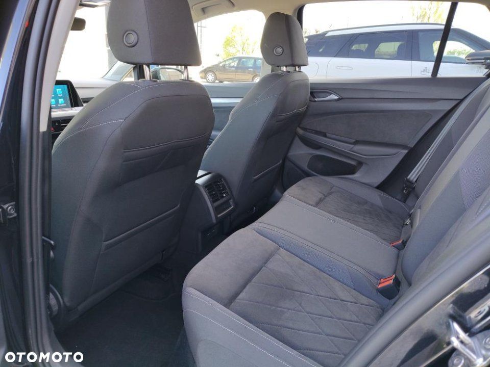Volkswagen Golf - 12