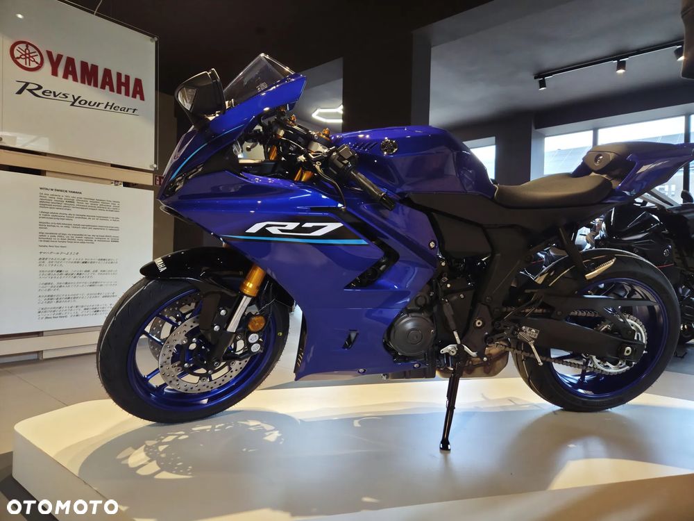 Yamaha R7 - 15