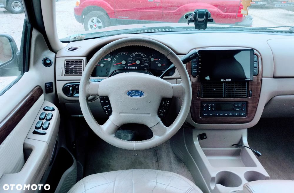 Ford Explorer 4.6 - 20