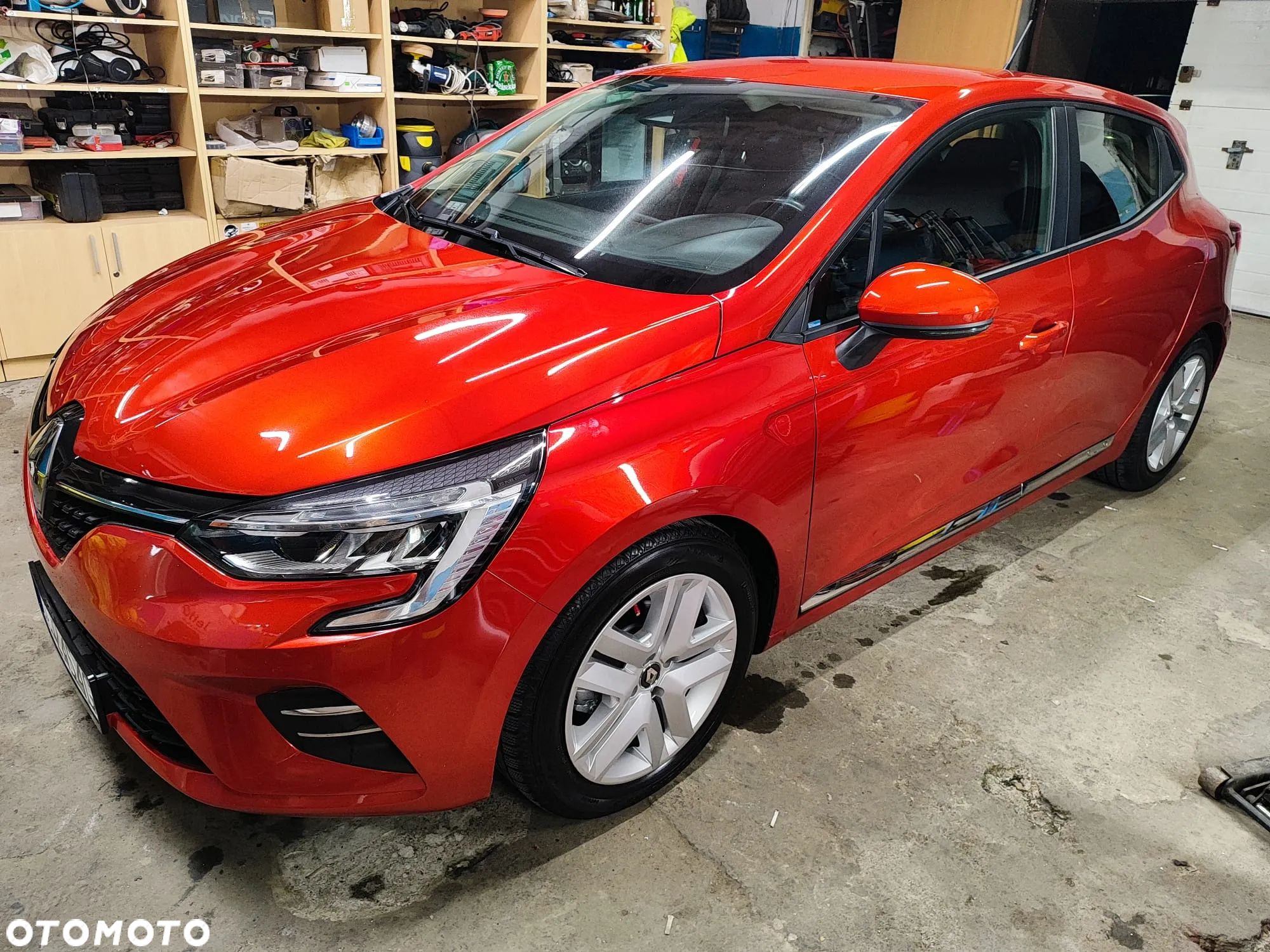 Renault Clio - 1