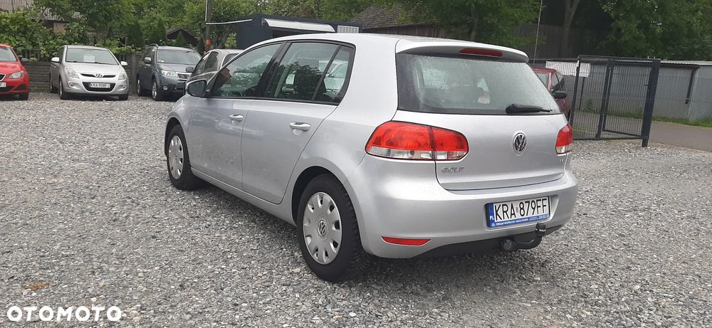 Volkswagen Golf - 16