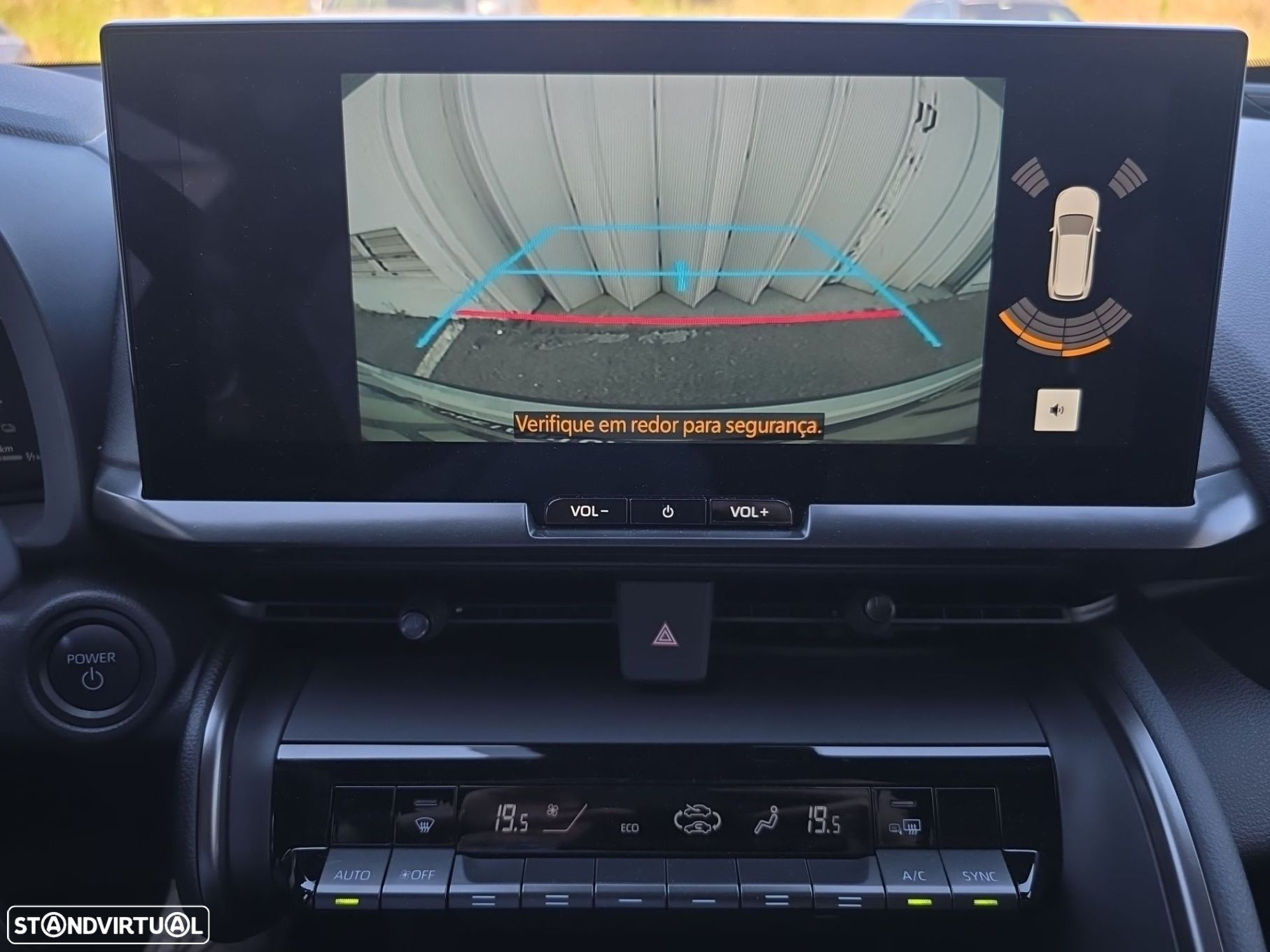 Toyota C-HR 1.8 Hybrid Square Collection - 26