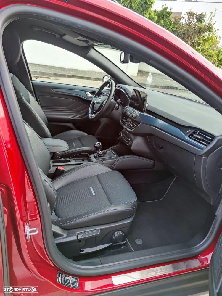 Ford Focus SW 1.0 EcoBoost Active X - 13