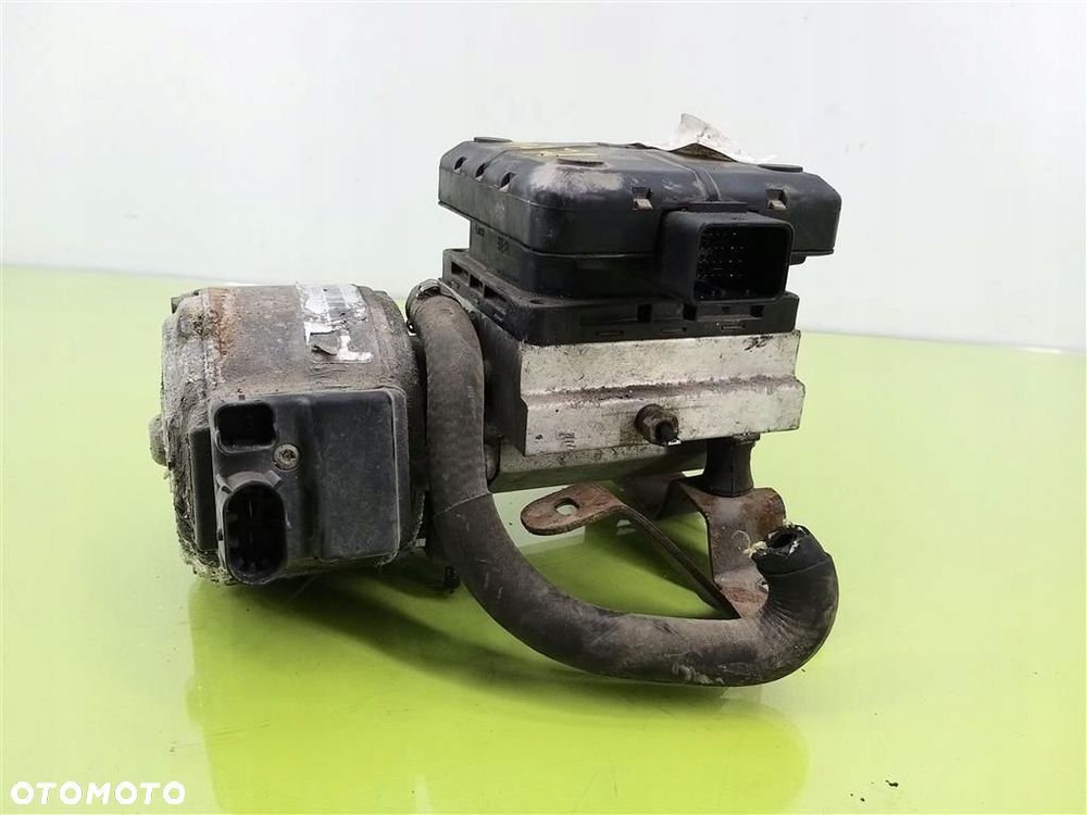 Pompa zawieszenia Citroen C5 II 2004-2008 963671388000 KOMBI - 2
