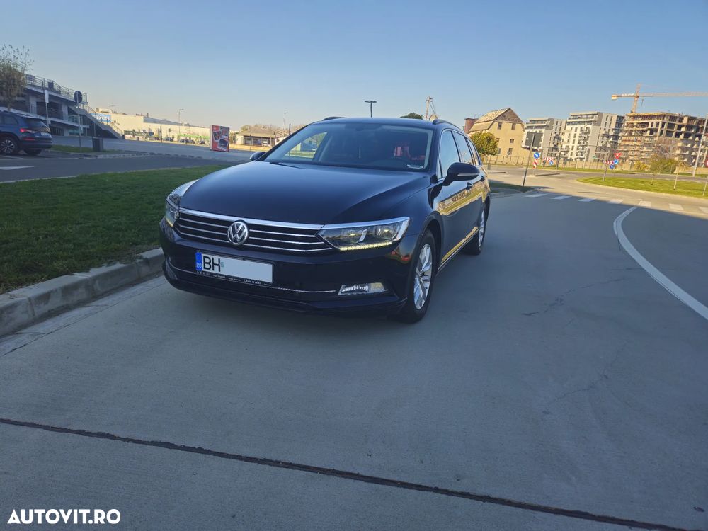 Volkswagen Passat Variant 2.0 TDI DSG Comfortline - 10