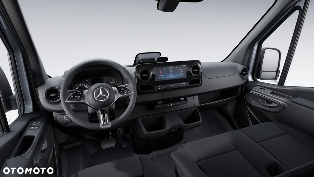 Mercedes-Benz Sprinter - 4