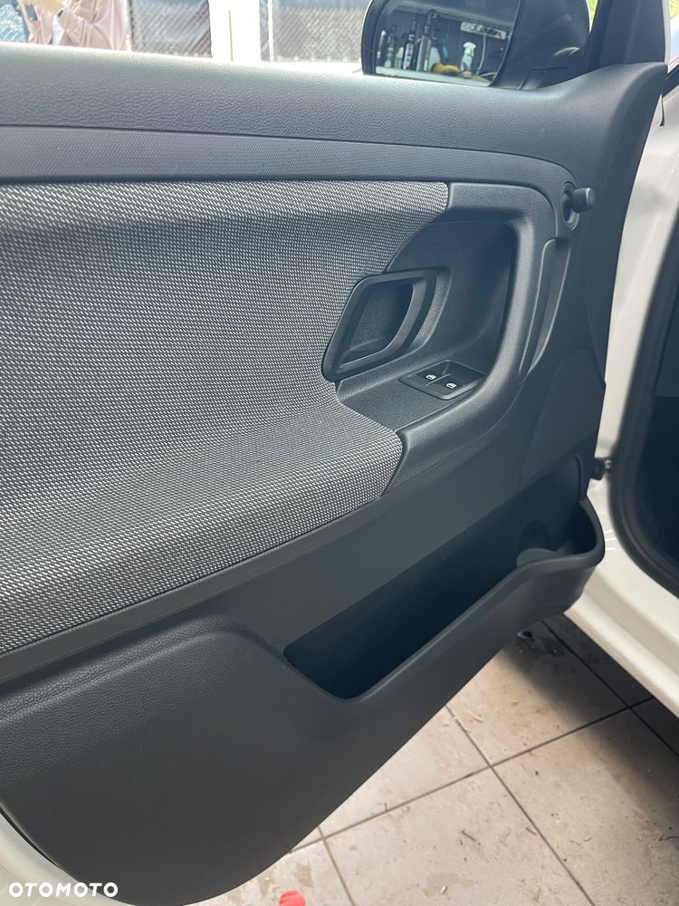 Skoda Fabia 1.2 HTP Ambition - 32