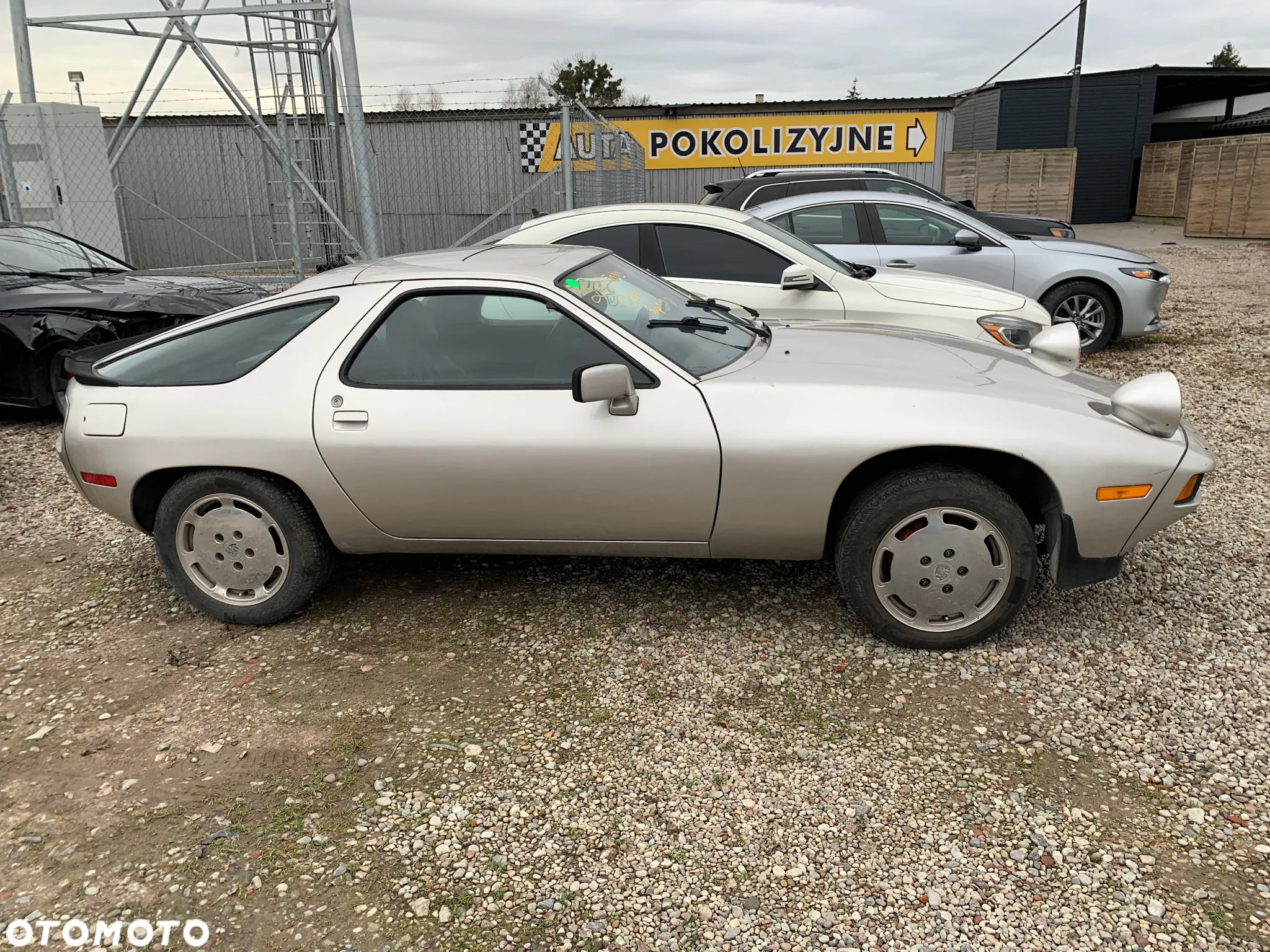 Porsche 928 - 2