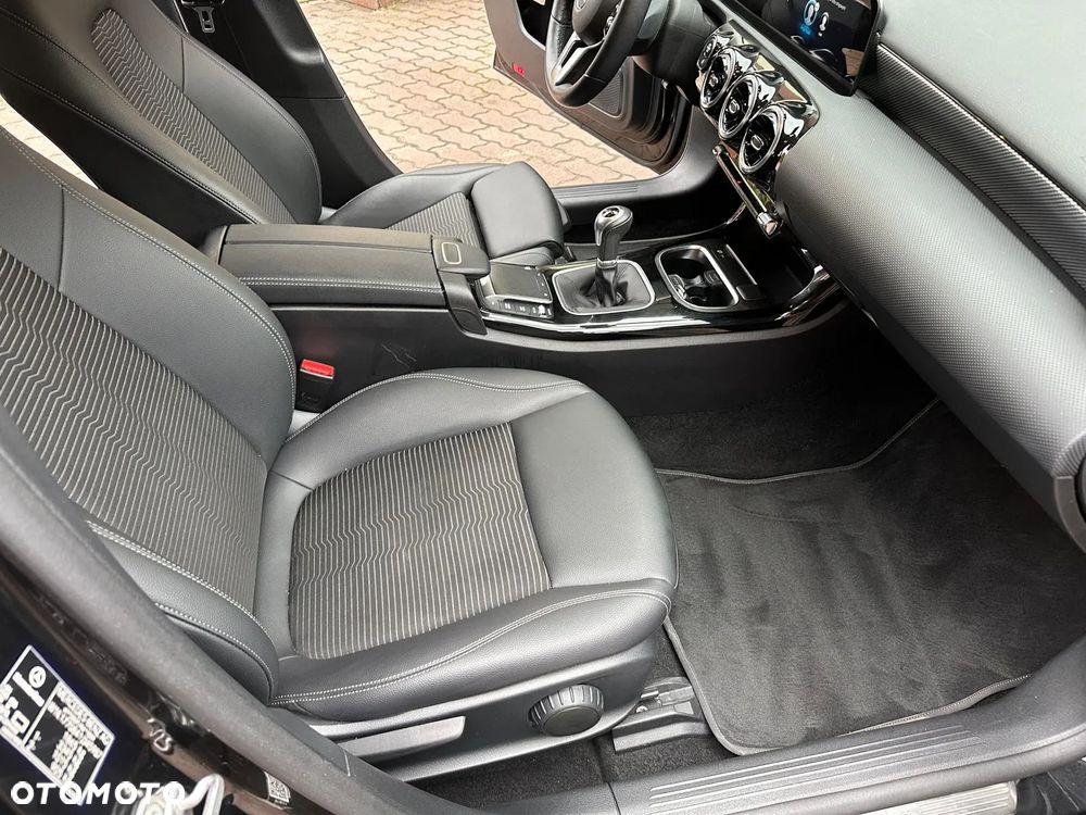 Mercedes-Benz Klasa A 180 - 8