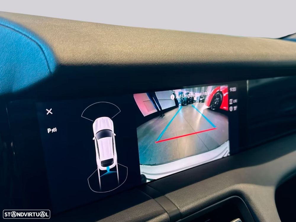 Porsche Taycan Cross Turismo - 12