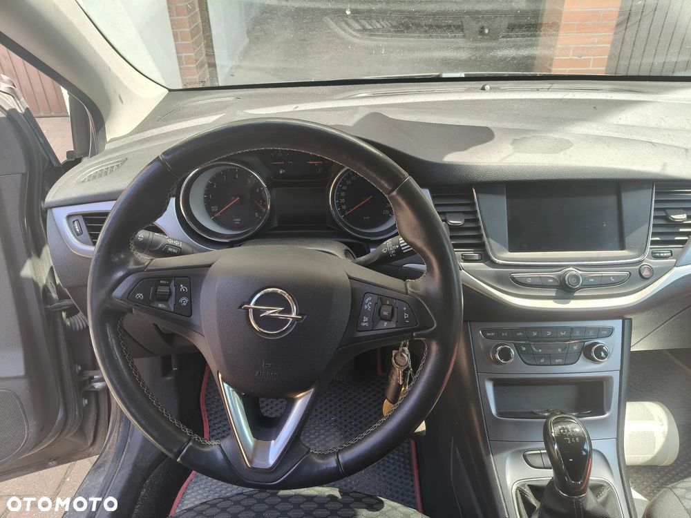 Opel Astra 1.2 T Edition S&S - 3