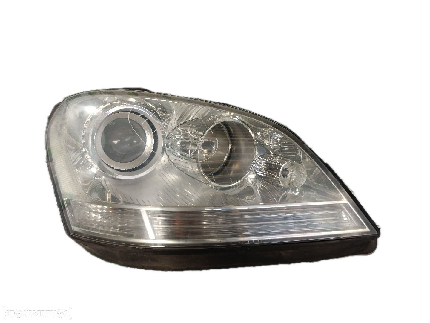 Farol Dto Mercedes-Benz M-Class (W164) - 1
