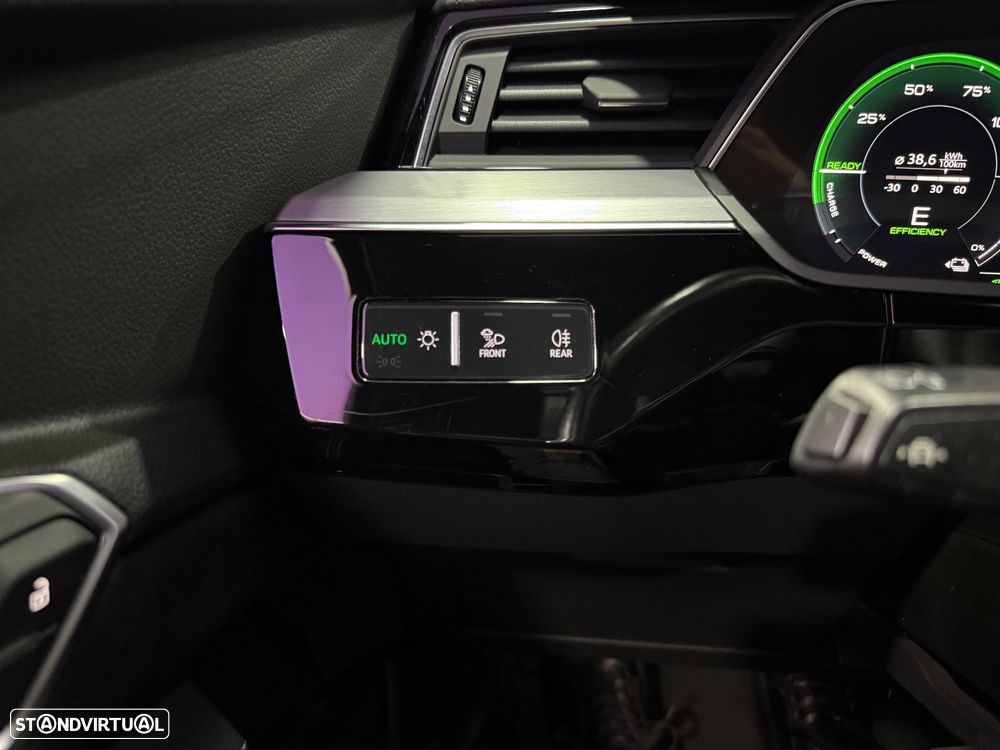 Audi e-tron 50 quattro S line - 44