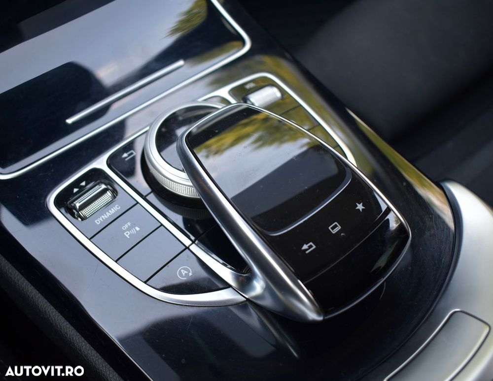 Mercedes-Benz C 220 d 4Matic T 7G-TRONIC - 12