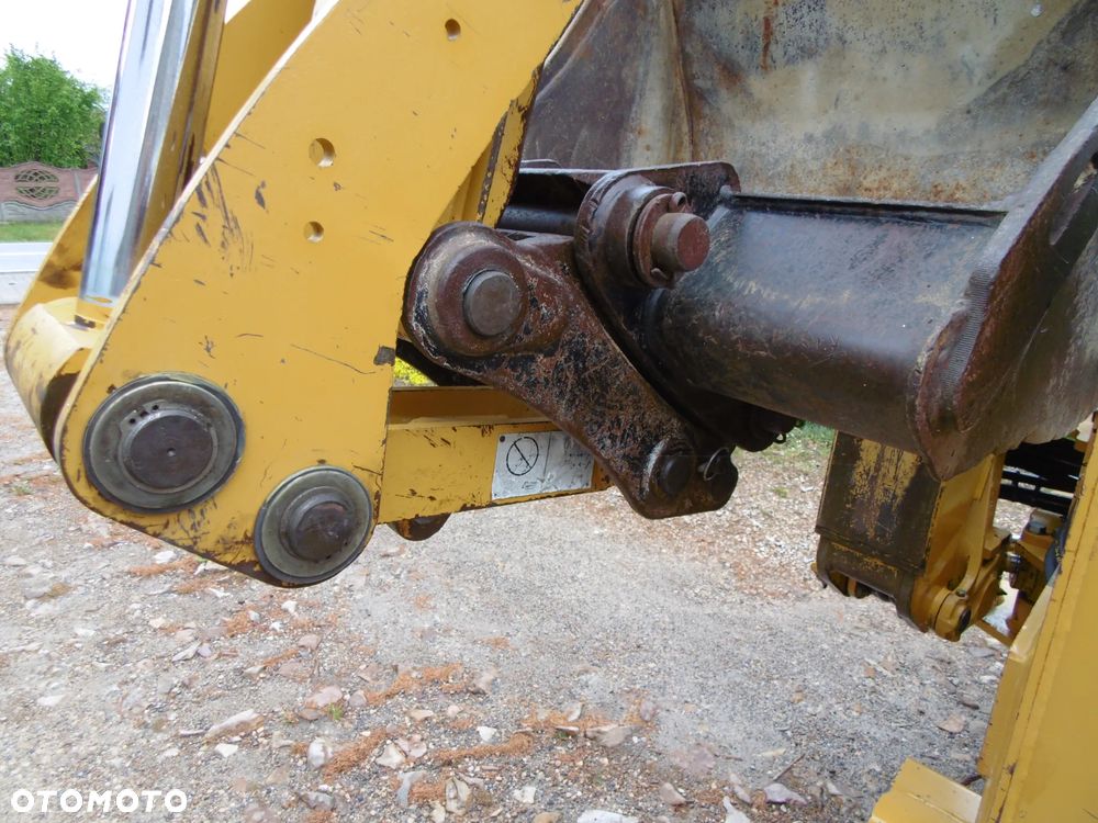Caterpillar 432D - 12